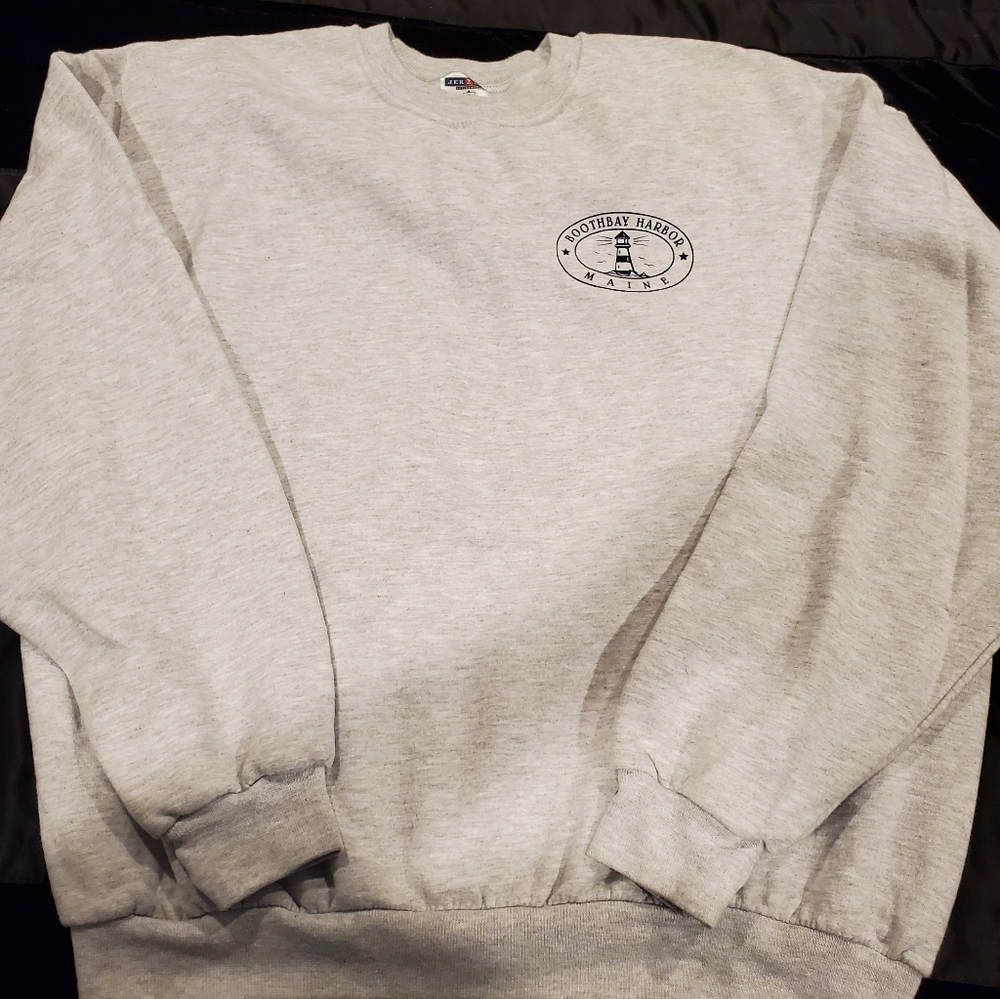 Jerzees Mens gray crew neck sweatshirt